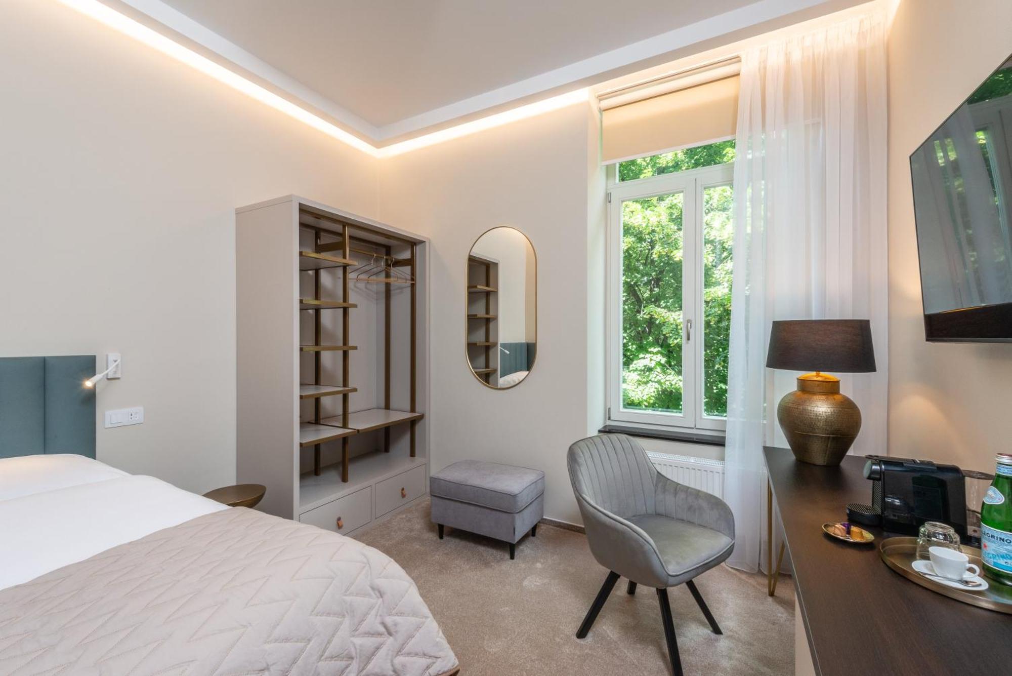 Pappas Hotel&Studio Podebrady Exterior photo